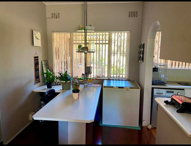 3 BEDROOM APARTMENT FOR SALE IN PELHAM